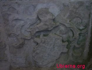 Escudo del sepulcro de los Medinilla